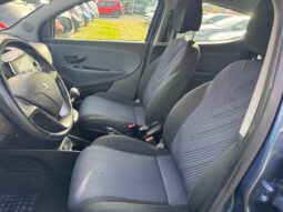 
										LANCIA YPSILON 1.0cc 70cv MHEV GOLD full									