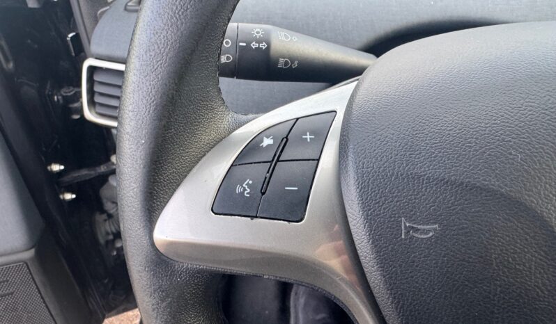 
								LANCIA YPSILON 1.0cc 70cv MHEV GOLD full									