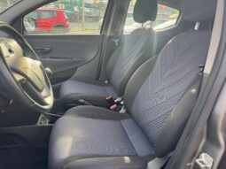 
										LANCIA YPSILON 1.0cc 70cv MHEV GOLD full									