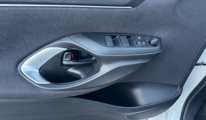 
								Toyota Yaris 1.5cc HEV Full Hybrid 116cv Active full									