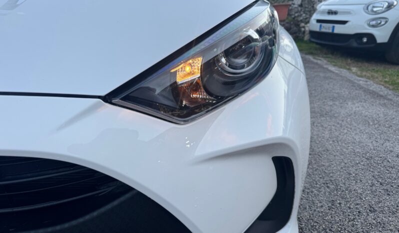 
								Toyota Yaris 1.5cc HEV Full Hybrid 116cv Active full									