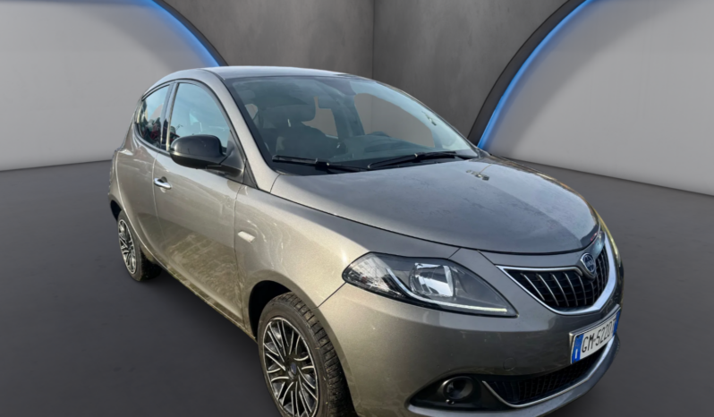 
								LANCIA YPSILON 1.0cc 70cv MHEV GOLD full									