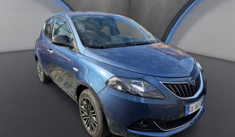 
								LANCIA YPSILON 1.0cc 70cv MHEV GOLD full									