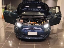 
										FIAT La Nuova 500e 320 42 kWh Icon full									