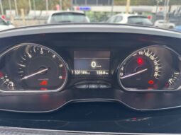 
										PEUGEOT 2008 1.5cc BlueHDi 102cv Allure Pack full									