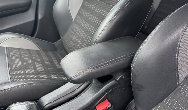 
								PEUGEOT 2008 1.5cc BlueHDi 102cv Allure Pack full									