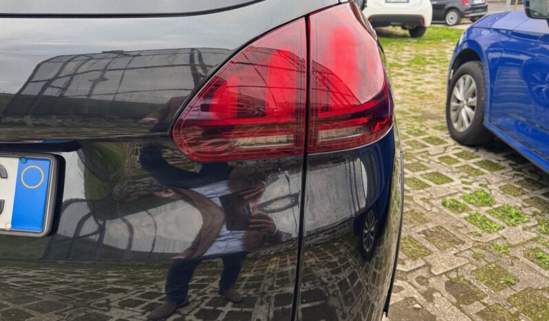 
								PEUGEOT 2008 1.5cc BlueHDi 102cv Allure Pack full									