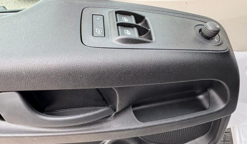 
								FIAT Ducato 33 L2h2 2.2cc Diesel 140cv Furgone Lastrato full									