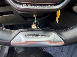 
										PEUGEOT 3008 1.5cc BlueHDi 130cv EAT8 GT Line full									