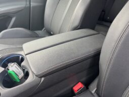 
										PEUGEOT 3008 1.2cc PureTech 130cv S&S GT full									