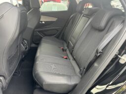 
										PEUGEOT 3008 1.2cc PureTech 130cv S&S GT full									