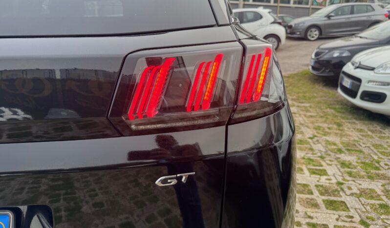 
								PEUGEOT 3008 1.2cc PureTech 130cv S&S GT full									