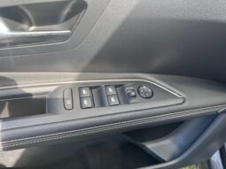 
										PEUGEOT 3008 1.2cc PureTech 130cv S&S GT full									