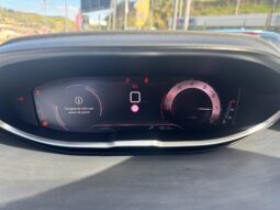 
										PEUGEOT 3008 1.2cc PureTech 130cv S&S GT full									