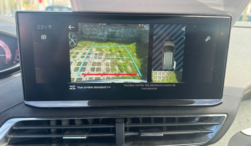 
								PEUGEOT 3008 1.2cc PureTech 130cv S&S GT full									