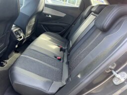 
										PEUGEOT 3008 1.2cc PureTech 130cv S&S GT full									