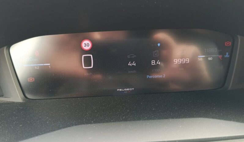 
								PEUGEOT 2008 1.2 Puretech 130cv S&S ALLURE full									