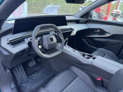 
										PEUGEOT NEW 3008 1.2cc HYBRID 145cv E-DCS6 ALLURE full									