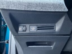 
										PEUGEOT NEW 3008 1.2cc HYBRID 145cv E-DCS6 ALLURE full									