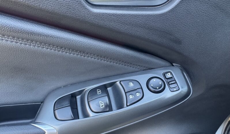 
								NISSAN JUKE 1.0cc DIG-T 114cv N-CONNECTA full									