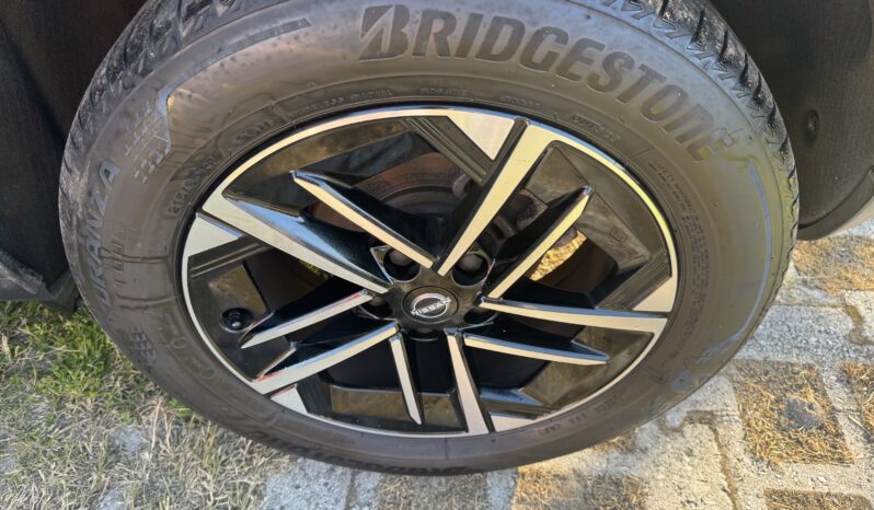 
								NISSAN JUKE 1.0cc DIG-T 114cv N-CONNECTA full									