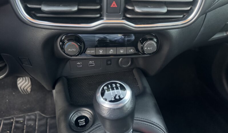 
								NISSAN JUKE 1.0cc DIG-T 114cv N-CONNECTA full									