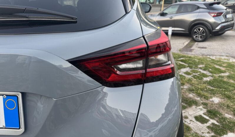 
								NISSAN JUKE 1.0cc DIG-T 114cv N-CONNECTA full									