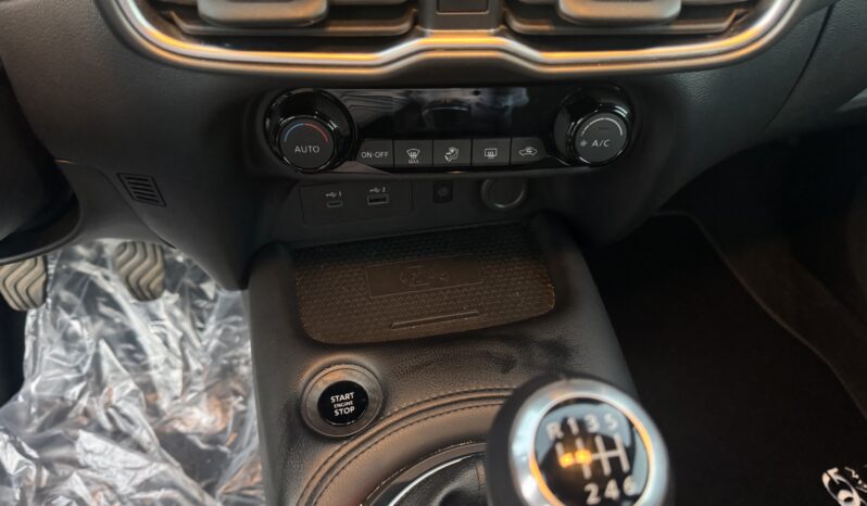 
								NISSAN JUKE 1.0cc DIG-T 114cv N-CONNECTA full									