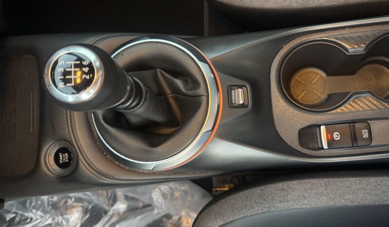 
								NISSAN JUKE 1.0cc DIG-T 114cv N-CONNECTA full									