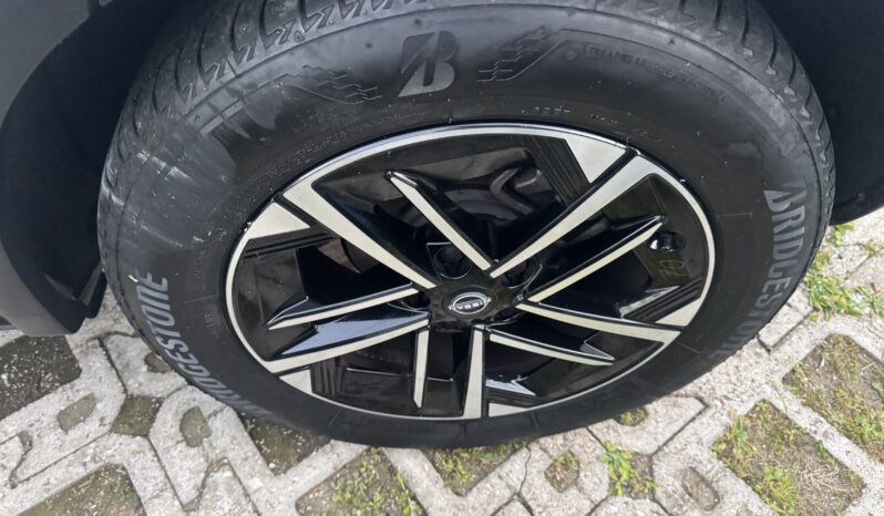 
								NISSAN JUKE 1.0cc DIG-T 114cv N-CONNECTA full									